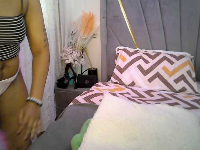 Leilasandy live cam on BongaCams