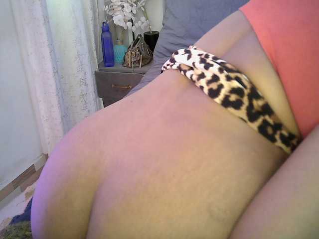 Leilasandy live cam on BongaCams