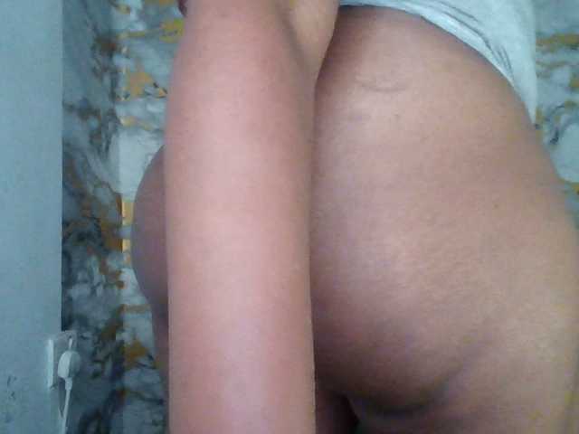 Leilasandy live cam on BongaCams