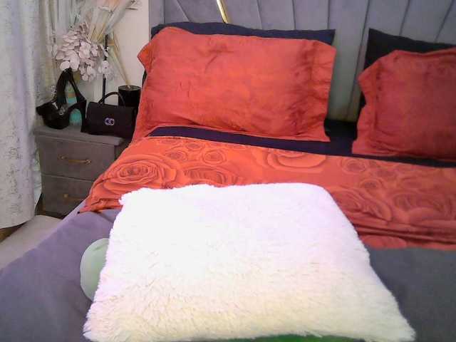 Leilasandy live cam on BongaCams