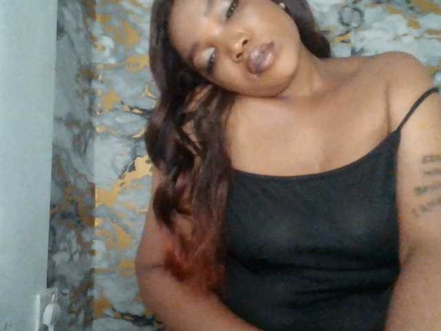 Leilasandy live cam on BongaCams
