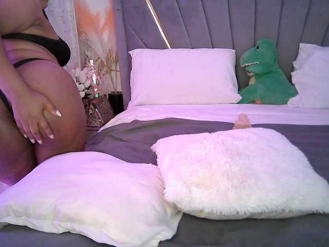Leilasandy live cam on BongaCams