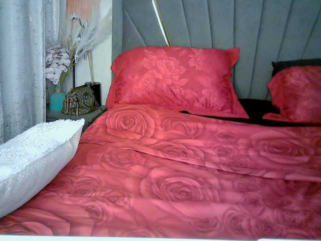 Leilasandy live cam on BongaCams