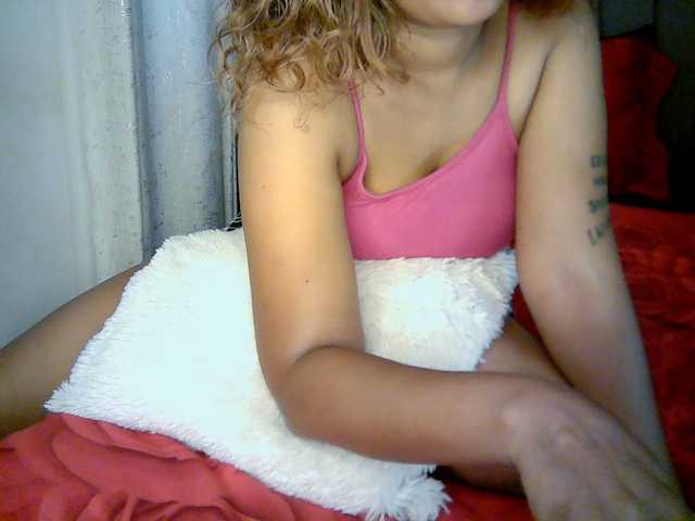 Leilasandy live cam on BongaCams