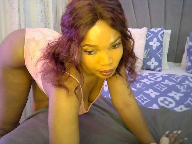 Leilasandy live cam on BongaCams
