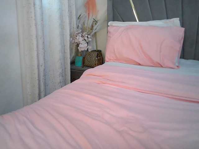 Leilasandy live cam on BongaCams