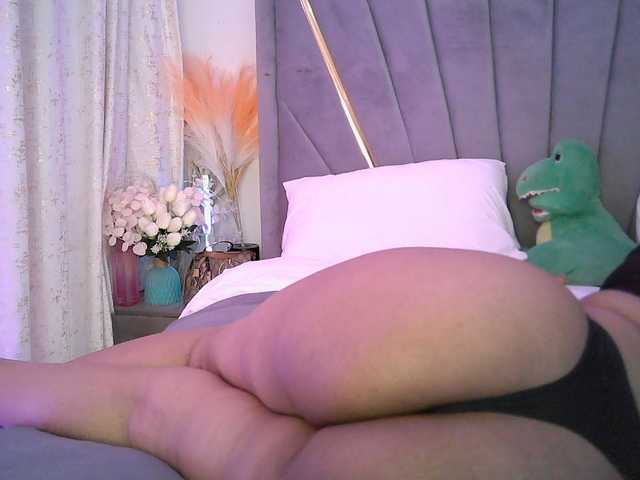 Leilasandy live cam on BongaCams