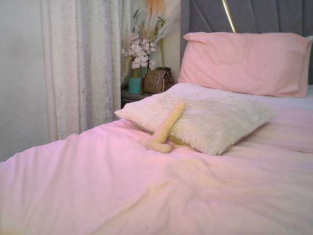 Leilasandy live cam on BongaCams