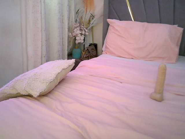 Leilasandy live cam on BongaCams