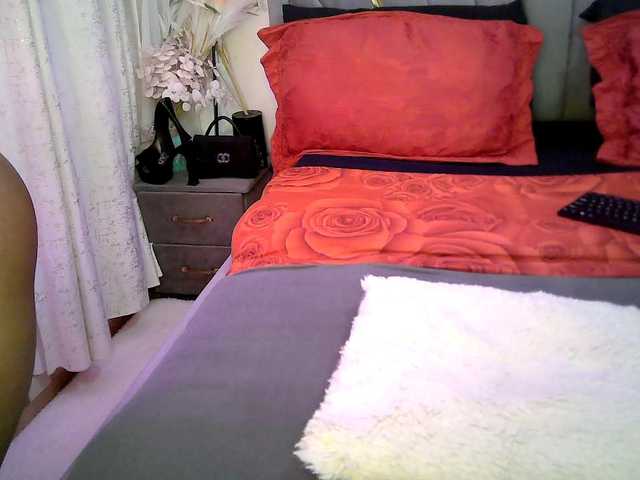 Leilasandy live cam on BongaCams