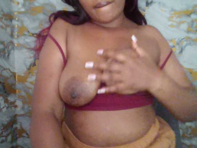 Leilasandy live cam on BongaCams