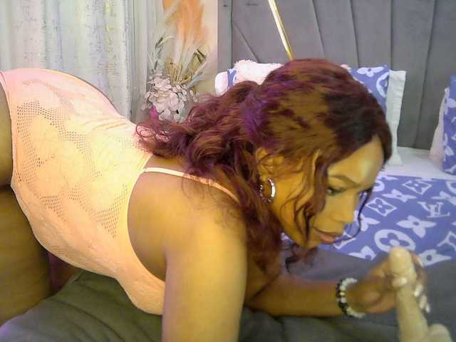 Leilasandy live cam on BongaCams