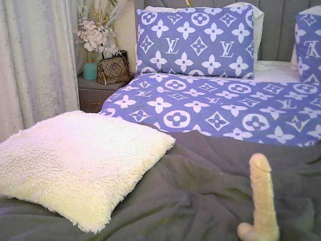 Leilasandy live cam on BongaCams
