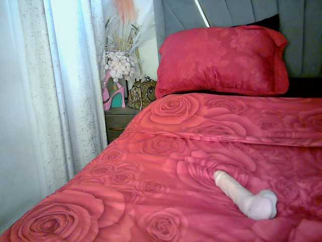 Leilasandy live cam on BongaCams