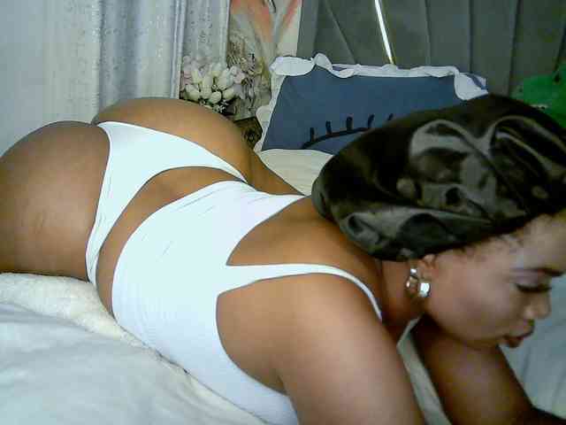Model: Leilasandy
