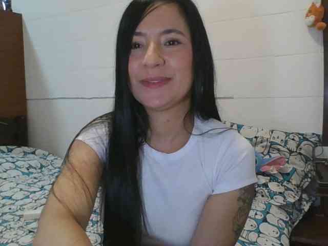 EvanieMoon webcam