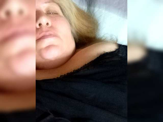 Iyolik1979 live webcam show