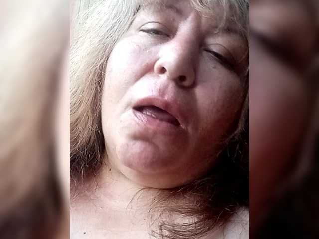 Iyolik1979 live cam on BongaCams