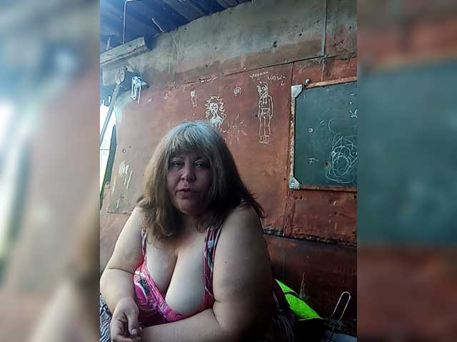 Iyolik1979 live cam on BongaCams