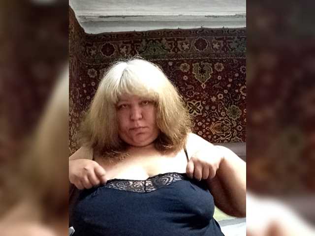 Iyolik1979 live webcam show