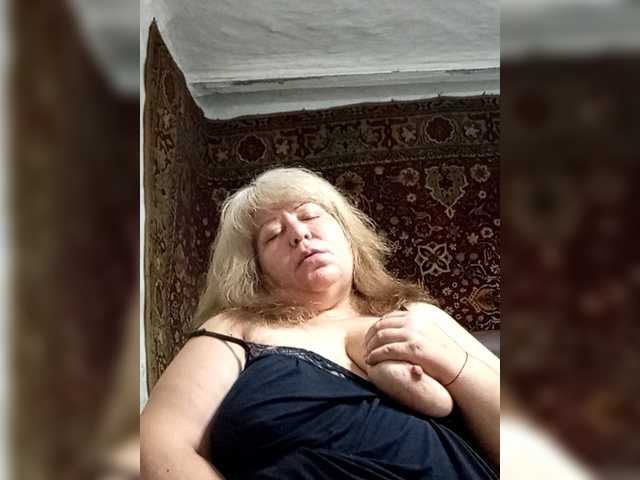 Iyolik1979 live webcam show