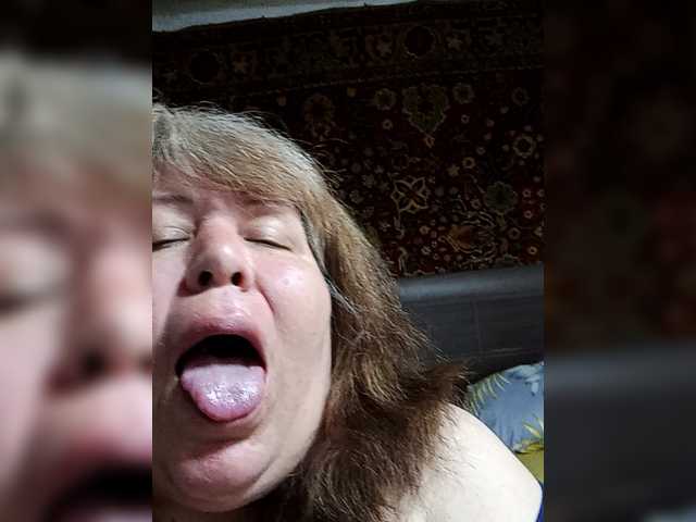 Iyolik1979 live cam on BongaCams