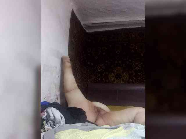 Iyolik1979 webcam