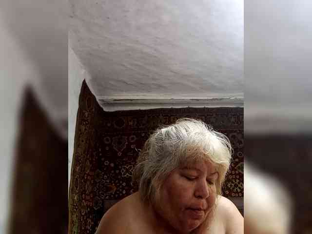Iyolik1979 webcam