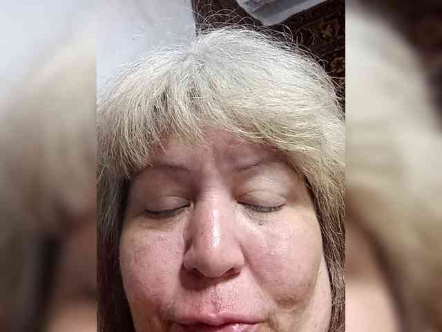 Iyolik1979 webcam