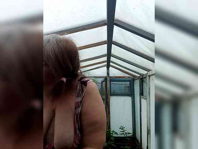 Iyolik1979 webcam