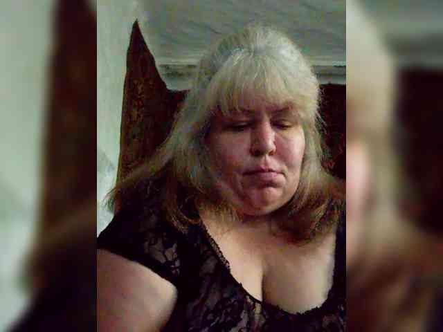 Iyolik1979 webcam