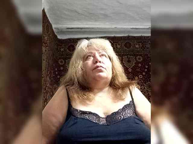 Iyolik1979 webcam