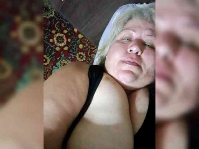 Iyolik1979 webcam