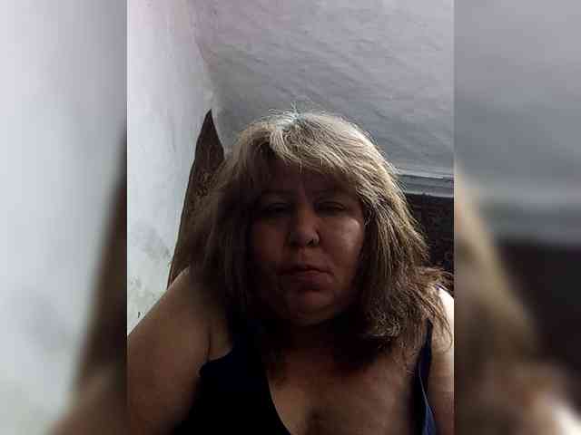Iyolik1979 webcam