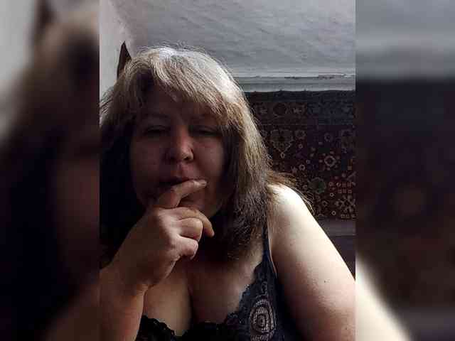 Iyolik1979 webcam