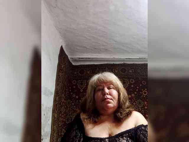 Iyolik1979 webcam