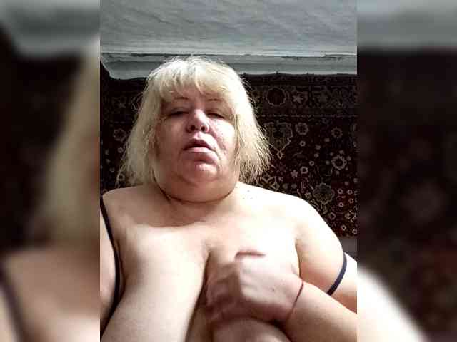 Iyolik1979 webcam