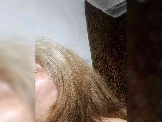 Iyolik1979 webcam