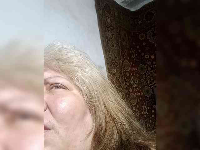 Iyolik1979 webcam