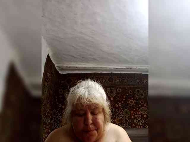 Iyolik1979 webcam