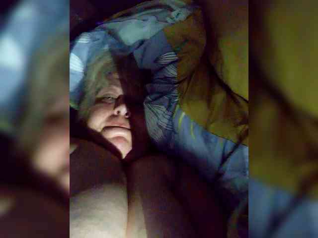 Iyolik1979 webcam