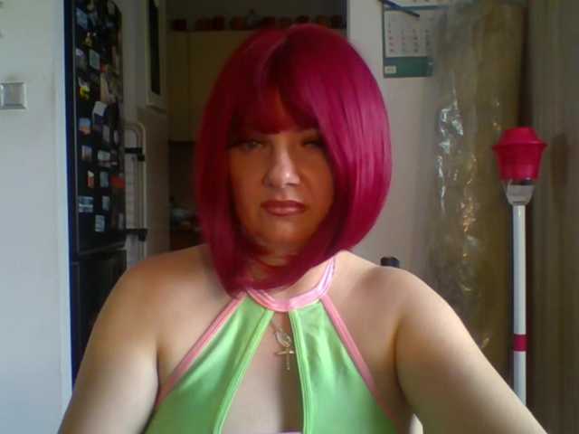 MeganLovely live cam on BongaCams