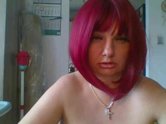 MeganLovely webcam