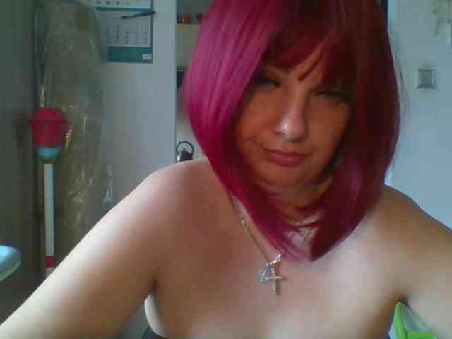 MeganLovely webcam
