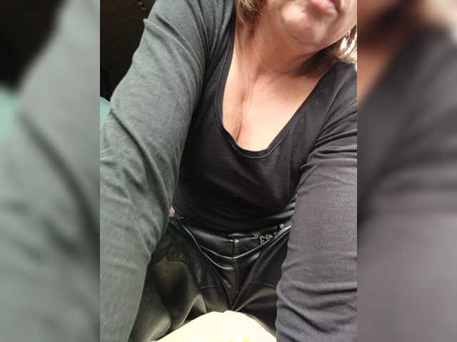 Sex chat gratuit in direct cu Alersei pe BongaCams