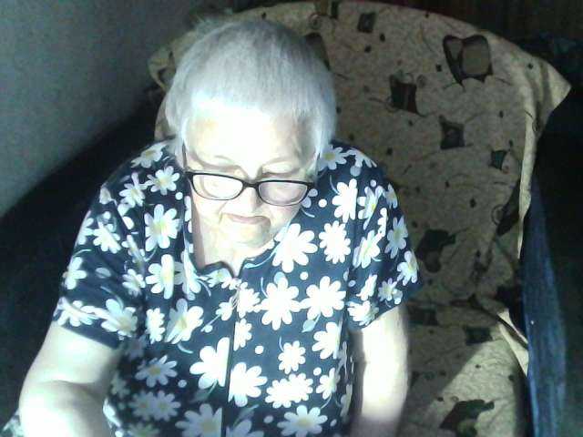 Gelja73 live webcam show