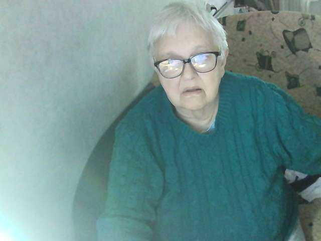 le modèle Gelja73 est en webcam porno dans un show sur le site bongacams, il possède les tags suivants: White/Caucasian,Blonde,Hairy