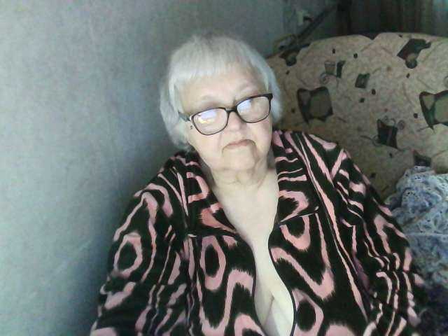 Gelja73 — live female cam