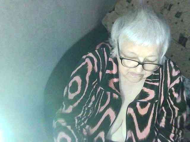Gelja73's cam show statistics and live stream