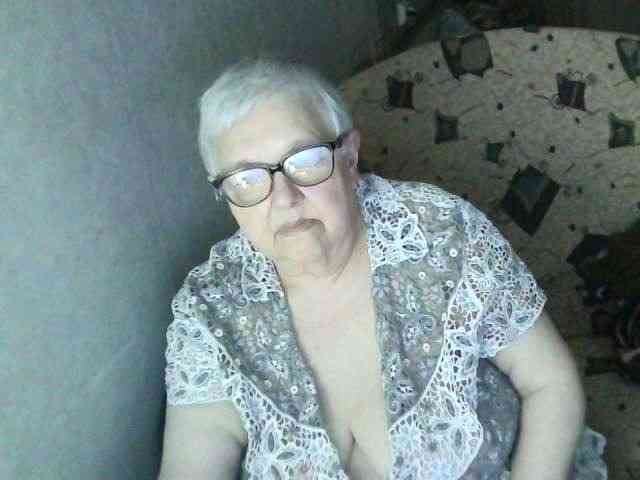 Galina73 live female cam on bongacams